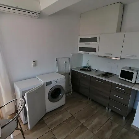 Zoleks Aparthotel *